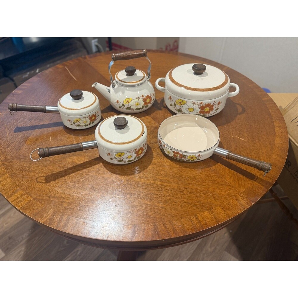 Vintage Daniele Collection Trailside Enamelware Cookware Set - Floral Enamel Pot